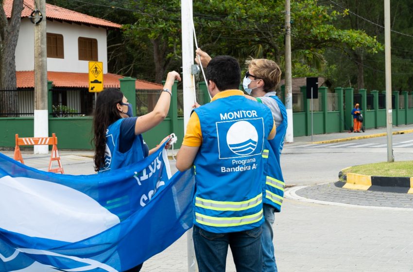  Praias Bandeira Azul em Bombinhas recebem atividade de educação ambiental